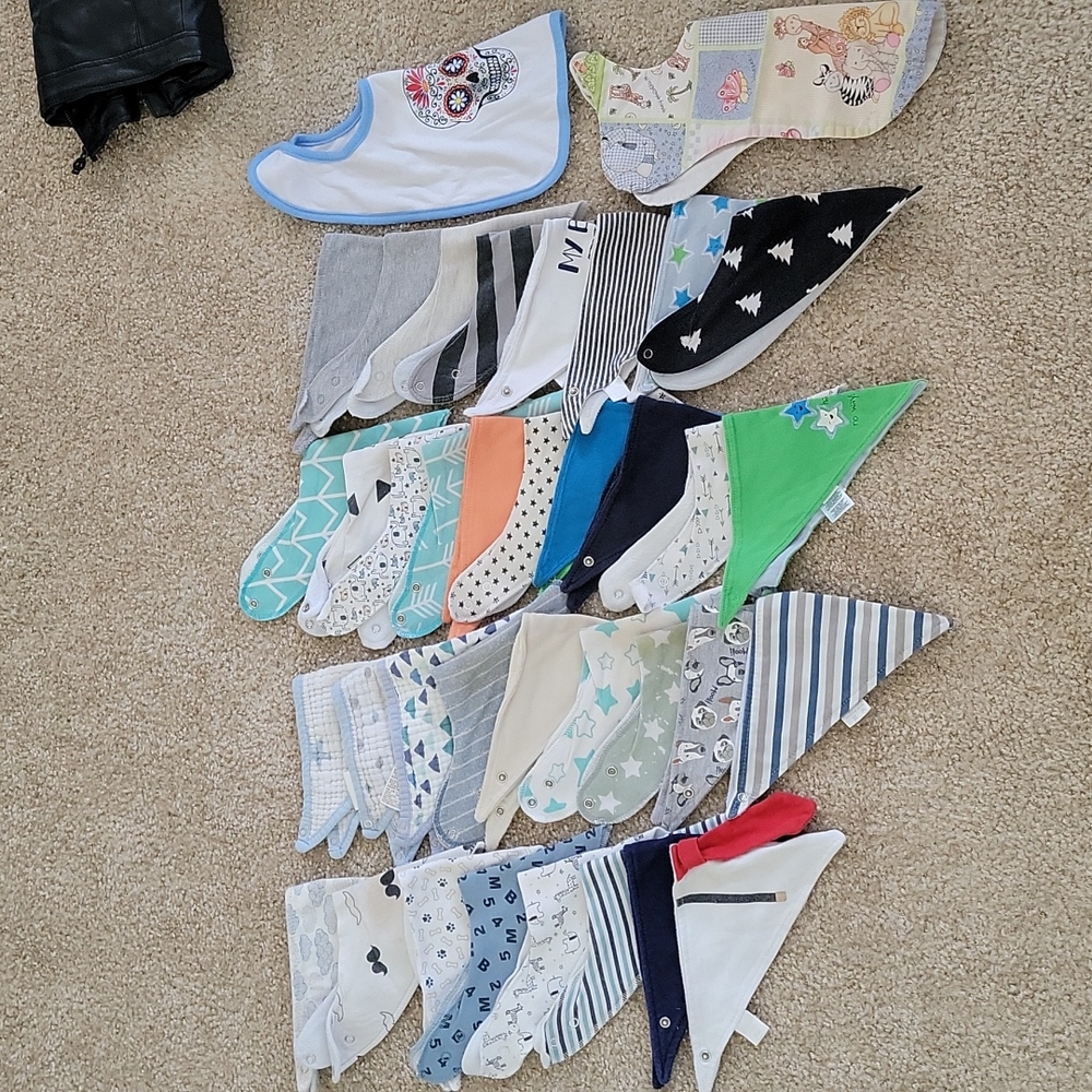 Bib set